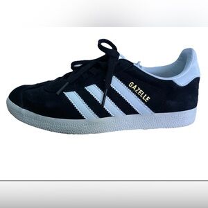 Adidas Originals Gazelle Womens’s Size 6.5 Black White (Excellent Condition)